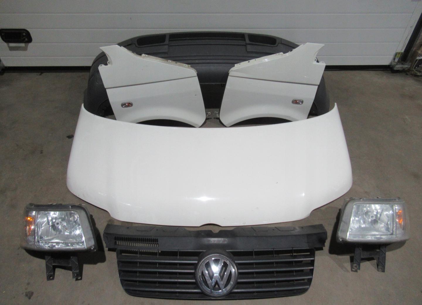 FRONT VW T5 TRANSPORTER 2.5 TDI 03-09