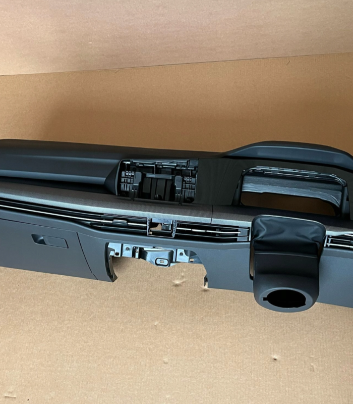 COCKPIT DASHBOARDCONSOLE ORIGINAL VW GOLF VIII 8 UK HEAD UP